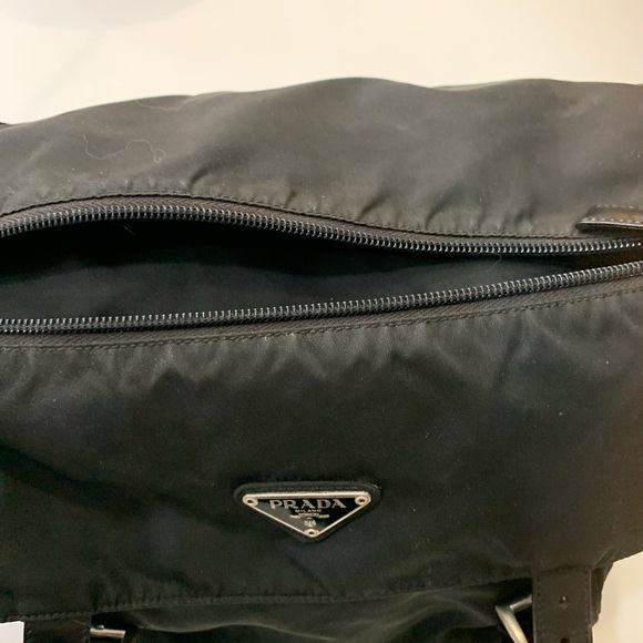 PRADA Authentic classic messenger bag - Picture 14 of 16